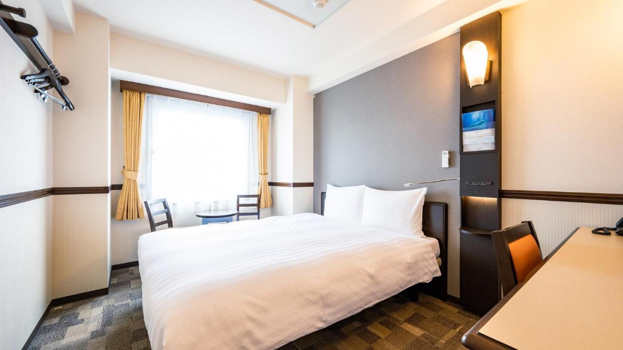 Toyoko Inn Toyama-Eki Shinkansen-Guchi No.2 Zewnętrze zdjęcie