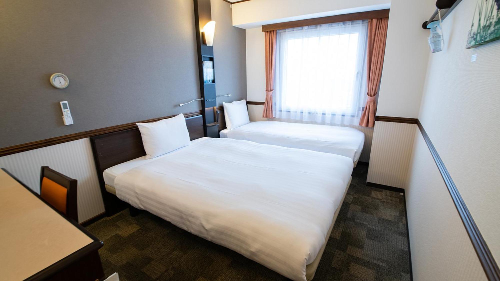 Toyoko Inn Toyama-Eki Shinkansen-Guchi No.2 Zewnętrze zdjęcie