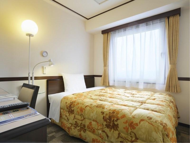 Toyoko Inn Toyama-Eki Shinkansen-Guchi No.2 Zewnętrze zdjęcie